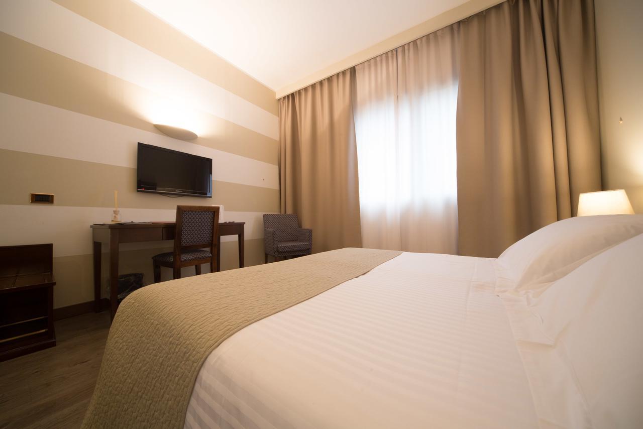 Hotel Motel Ascot Lissone Kültér fotó